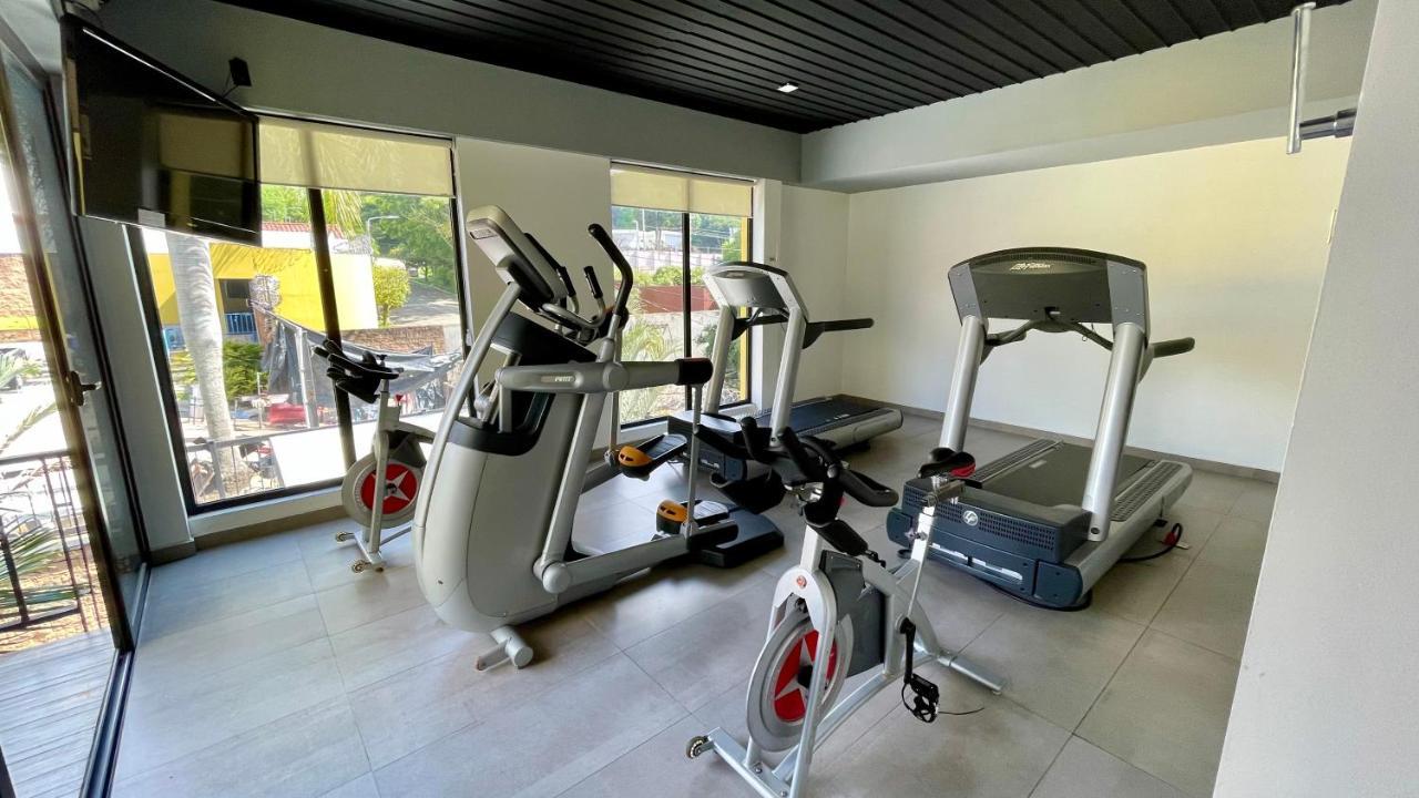 Beverly Hills: Hotel And Business Nuevo Cuscatlan Экстерьер фото