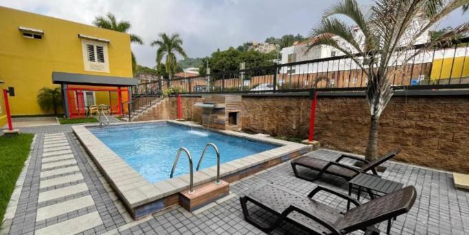 Beverly Hills: Hotel And Business Nuevo Cuscatlan Экстерьер фото
