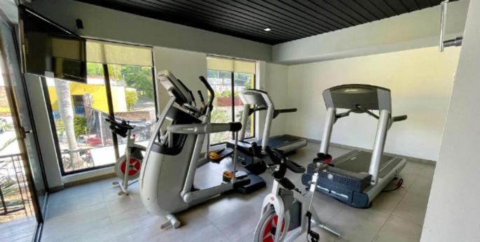 Beverly Hills: Hotel And Business Nuevo Cuscatlan Экстерьер фото