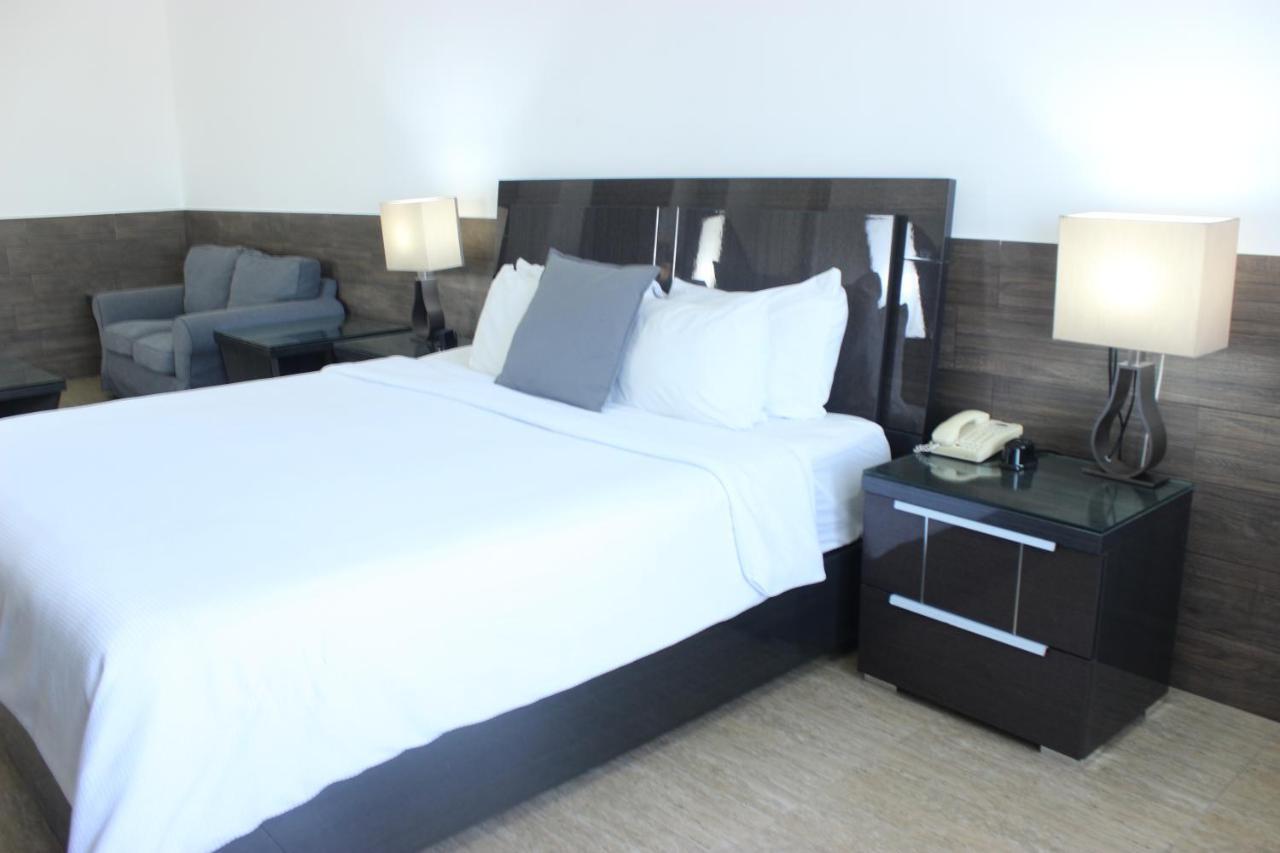Beverly Hills: Hotel And Business Nuevo Cuscatlan Экстерьер фото