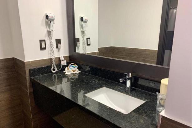 Beverly Hills: Hotel And Business Nuevo Cuscatlan Экстерьер фото