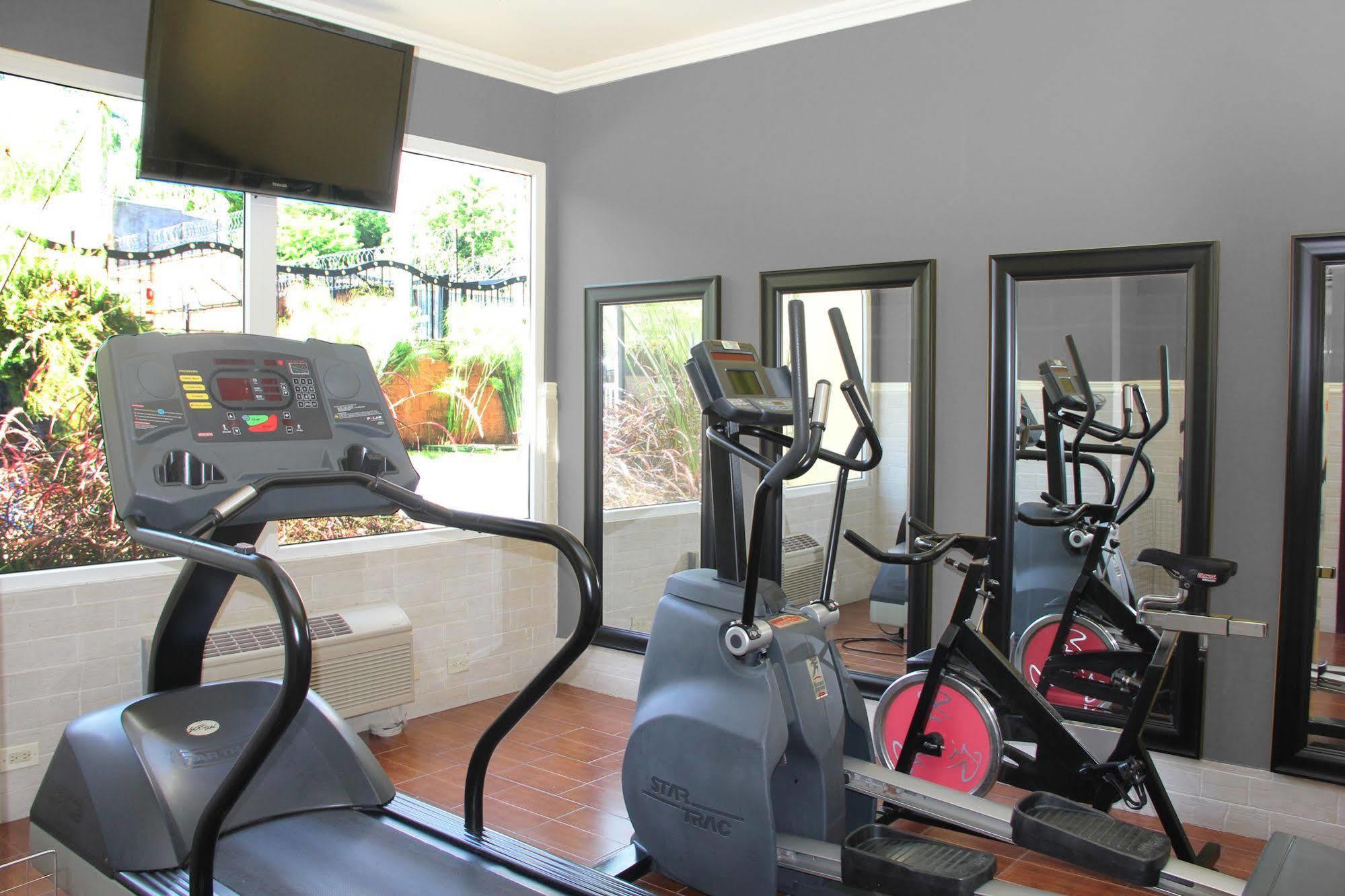 Beverly Hills: Hotel And Business Nuevo Cuscatlan Экстерьер фото